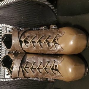 Scene brand olive green stilletto